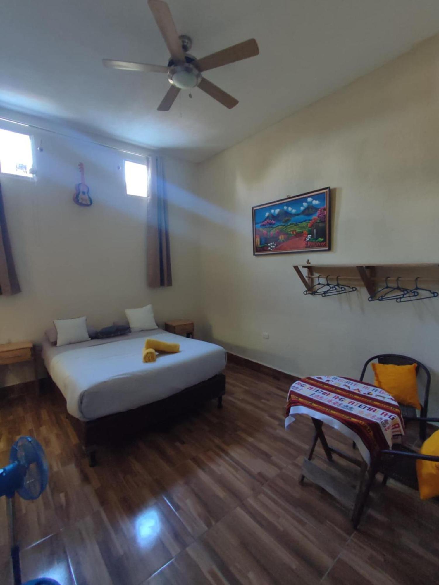 San Benito La Casa Coloradaホステル エクステリア 写真